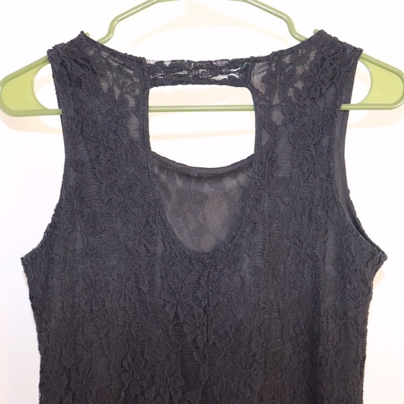 Black Lace Shift Dress w/ keyhole back - Picture 3 of 4